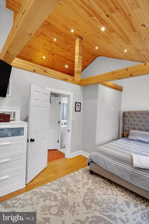 Bedroom - 306 E Rudderow Ave, Maple Shade, NJ 08052 photo 5 of 7