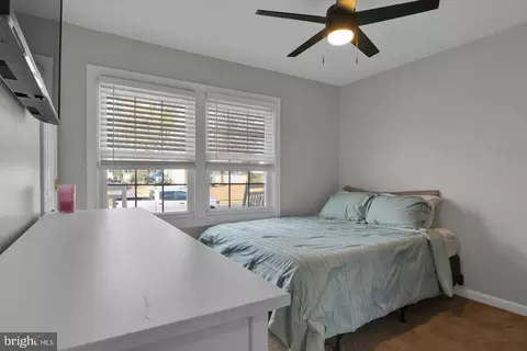 Bedroom - 306 E Rudderow Ave, Maple Shade, NJ 08052 photo 6 of 7