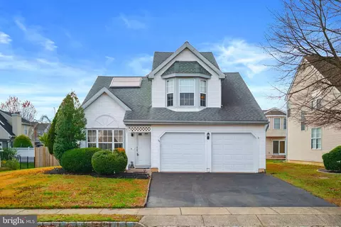 44 Wesley Ln, Burlington, NJ 08016