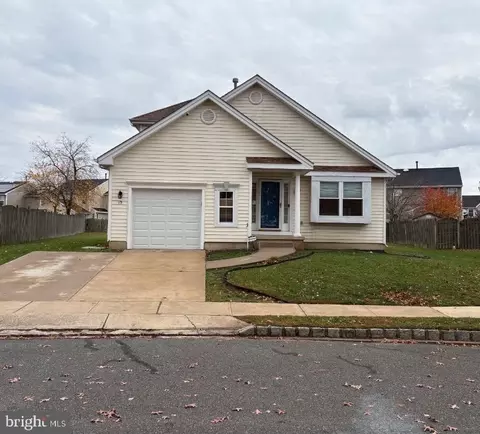 13 Bentwood Dr, Westampton, NJ 08060