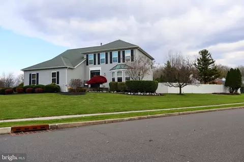 112 Preakness Dr, Mount Laurel, NJ 08054