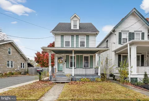 240 Pine St, Mount Holly, NJ 08060