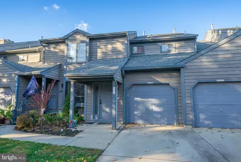 3604 B Chadbury Rd, Mount Laurel, NJ 08054