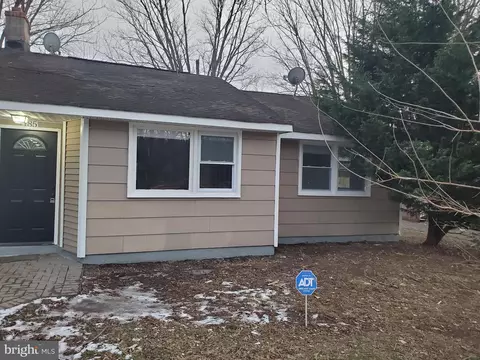 185 Kinsley Rd, Pemberton, NJ 08068