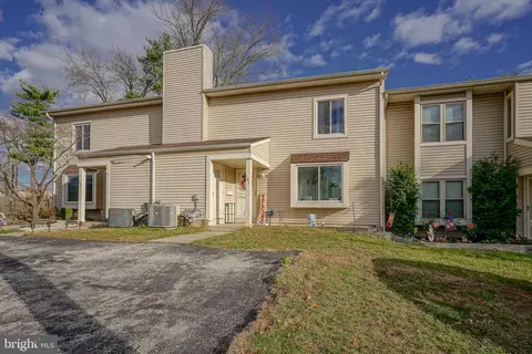 103 Aspen Ct, Marlton, NJ 08053