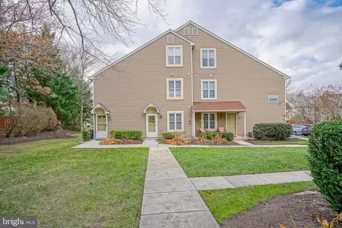 3004 B Heatherstone Ct, Mount Laurel, NJ 08054