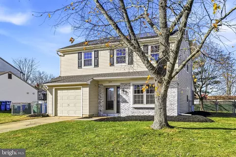 169 Thornwood Dr, Marlton, NJ 08053