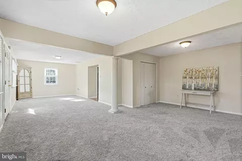 Living - 43 Woodside Dr, Tabernacle, NJ 08088 photo 1 of 2