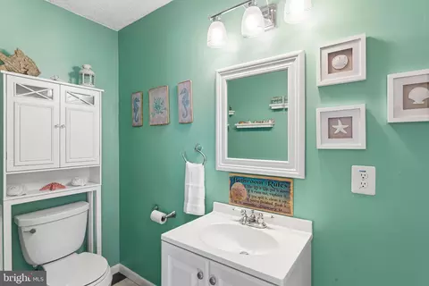 Bath - 43 Woodside Dr, Tabernacle, NJ 08088 photo 2 of 2