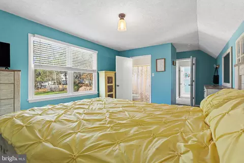 Bedroom - 43 Woodside Dr, Tabernacle, NJ 08088 photo 2 of 2