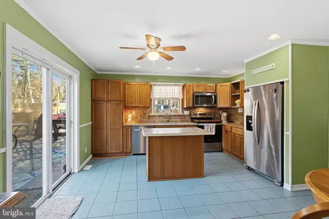 Kitchen - 43 Woodside Dr, Tabernacle, NJ 08088 photo 1 of 2