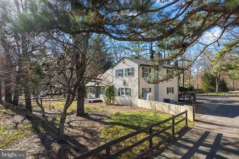 Exterior - 43 Woodside Dr, Tabernacle, NJ 08088 photo 2 of 10