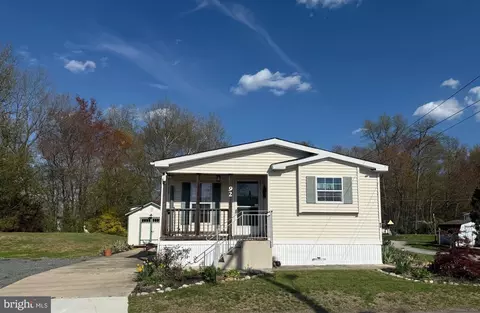 92 Arrowhead Rd, Shamong, NJ 08088