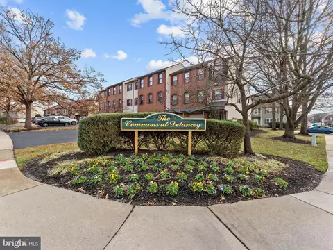 358 Willow Turn Turn # B, Mount Laurel, NJ 08054