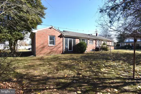 891 E 3rd St E, Florence, NJ 08518 photo 3