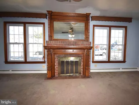 891 E 3rd St E, Florence, NJ 08518 photo 8