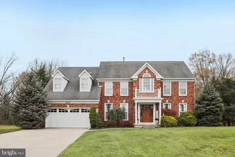 207 Churchill Downs Ct, Mount Laurel, NJ 08054