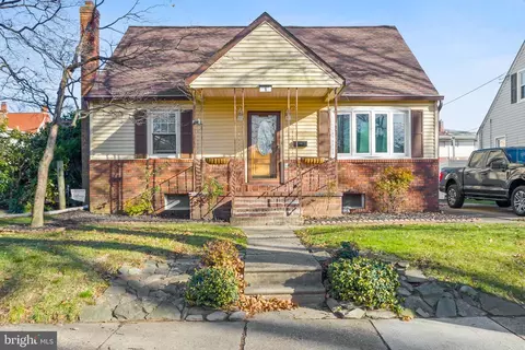 6 7th Ave, Roebling, NJ 08554