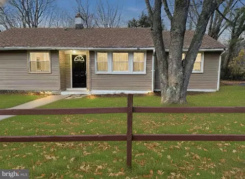 156 Kinsley Rd, Pemberton, NJ 08068