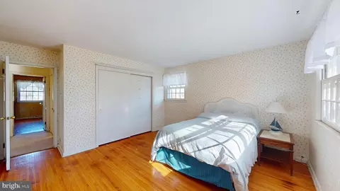 Bedroom - 213 Wayne Dr, Cinnaminson, NJ 08077 photo 3 of 6
