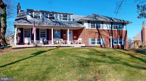 Exterior - 213 Wayne Dr, Cinnaminson, NJ 08077 photo 3 of 8