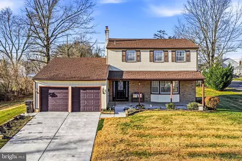 100 Diane Ave, Delran, NJ 08075