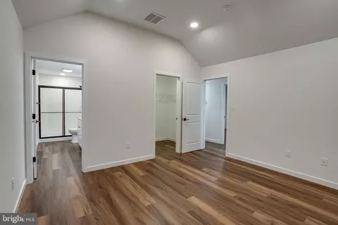 48 Pine St, Beverly, NJ 08010 photo 10
