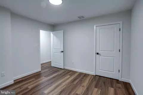 48 Pine St, Beverly, NJ 08010 photo 12