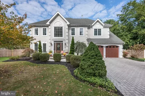 12 Butler Ct, Medford, NJ 08055