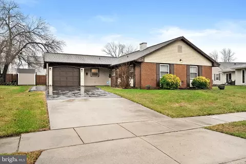 4 Mariner Ln, Willingboro, NJ 08046