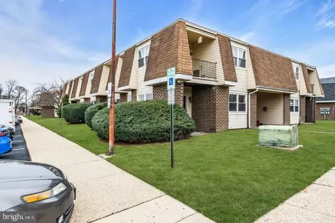 19 Florence Tollgate Pl # -1, Florence, NJ 08518
