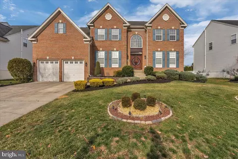 14 Crofton Chase Ct, Marlton, NJ 08053