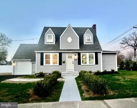 330 Hazel Ave, Delanco, NJ 08075