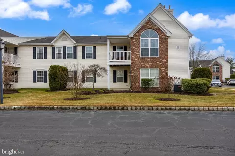 2507 Bluegrass Dr # A, Mount Laurel, NJ 08054