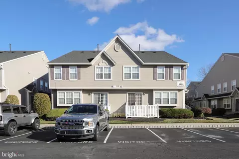 4605 Grenwich Ln, Mount Laurel, NJ 08054