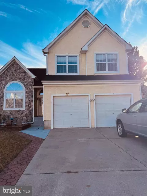 78 Watson Dr, Mount Laurel, NJ 08054