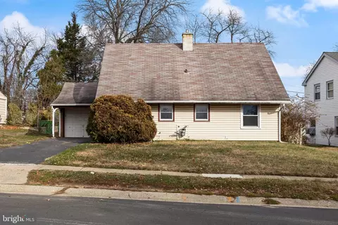 27 Marshal Ln, Willingboro, NJ 08046