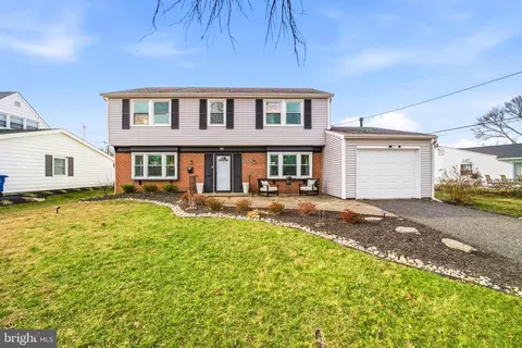 43 Galton Ln, Willingboro, NJ 08046