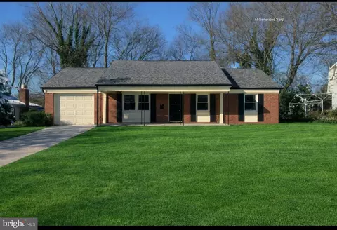 42 Tipton Ln, Willingboro, NJ 08046