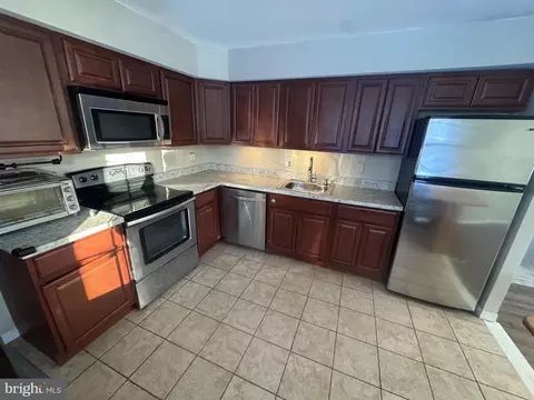 1 Kendall Ct, Marlton, NJ 08053 photo 2