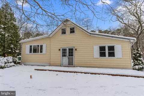 560 Hopewell Rd, Marlton, NJ 08053