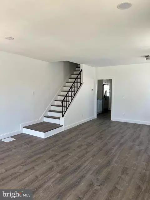 327 Whittaker St, Riverside, NJ 08075