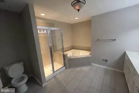 Bath - 40 Compass Cir, Mount Laurel, NJ 08054 photo 1 of 1