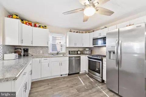 111 Thompson St, Burlington, NJ 08016