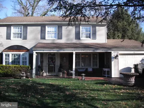 61 Mainbridge Ln, Willingboro, NJ 08046