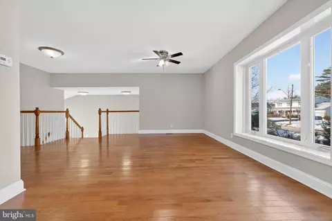 Living - 504 Wellfleet Rd, Cinnaminson, NJ 08077 photo 2 of 6