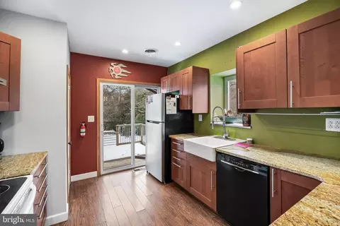Kitchen - 28 Oregon Ave, Mount Laurel, NJ 08054 photo 1 of 3