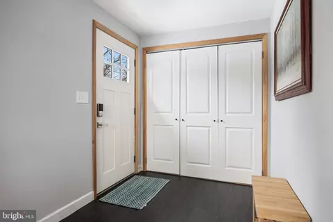 Entry Way - 28 Oregon Ave, Mount Laurel, NJ 08054 photo 1 of 3