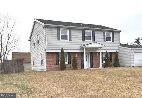 23 Botany Cir, Willingboro, NJ 08046