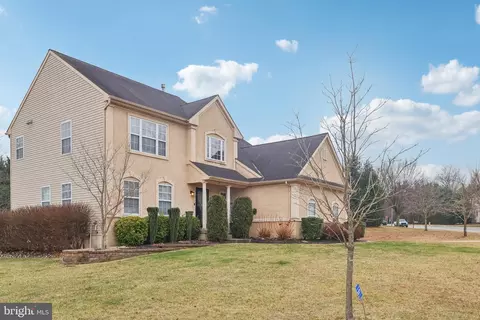 17 Ridgeview Rd, Delran, NJ 08075